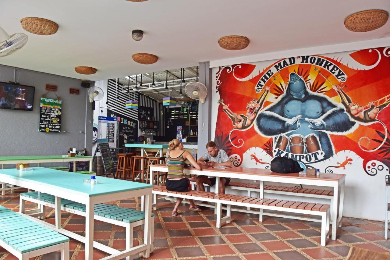 Mad Monkey Hostel Kampot (Adults Only) Экстерьер фото