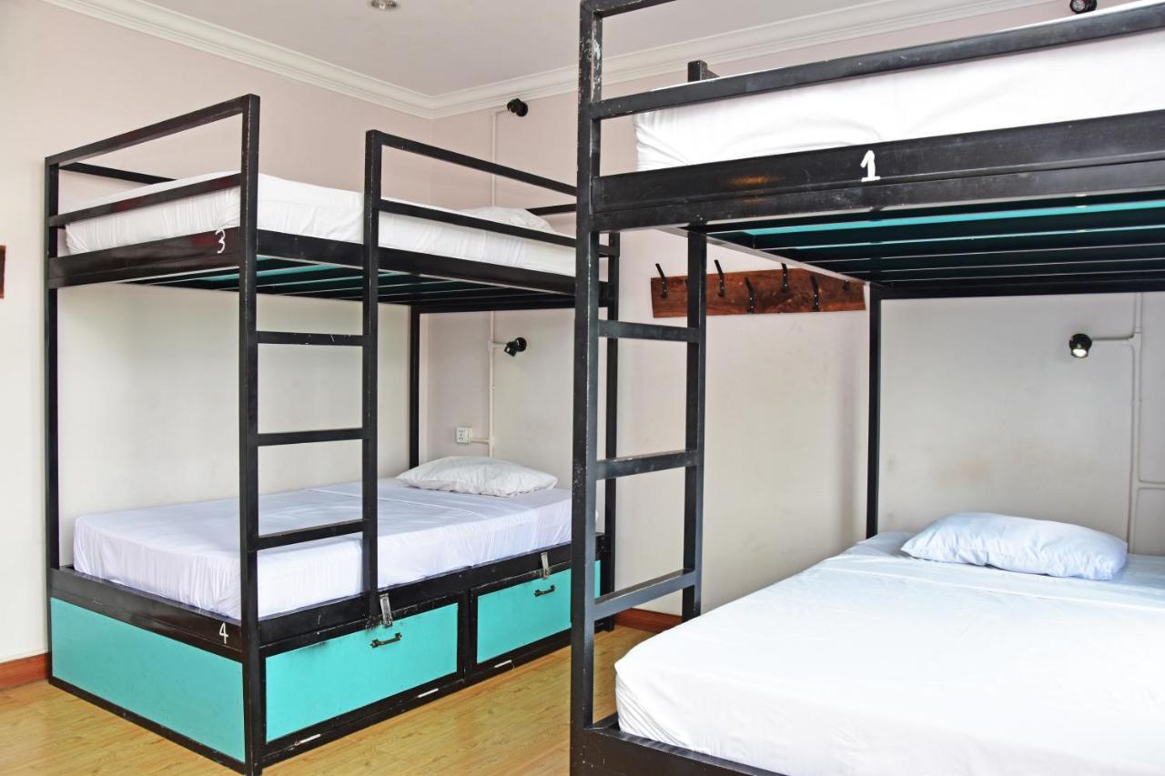 Mad Monkey Hostel Kampot (Adults Only) Экстерьер фото