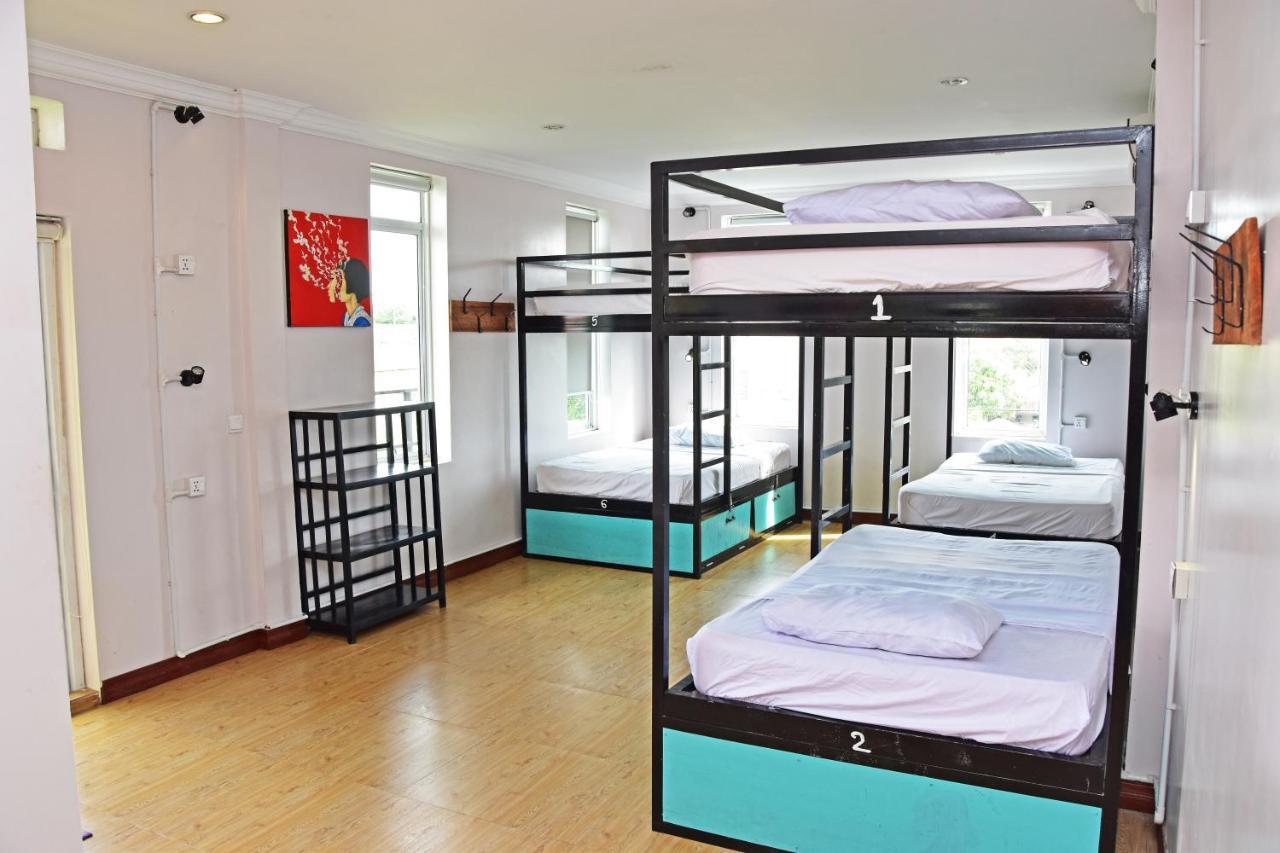 Mad Monkey Hostel Kampot (Adults Only) Экстерьер фото