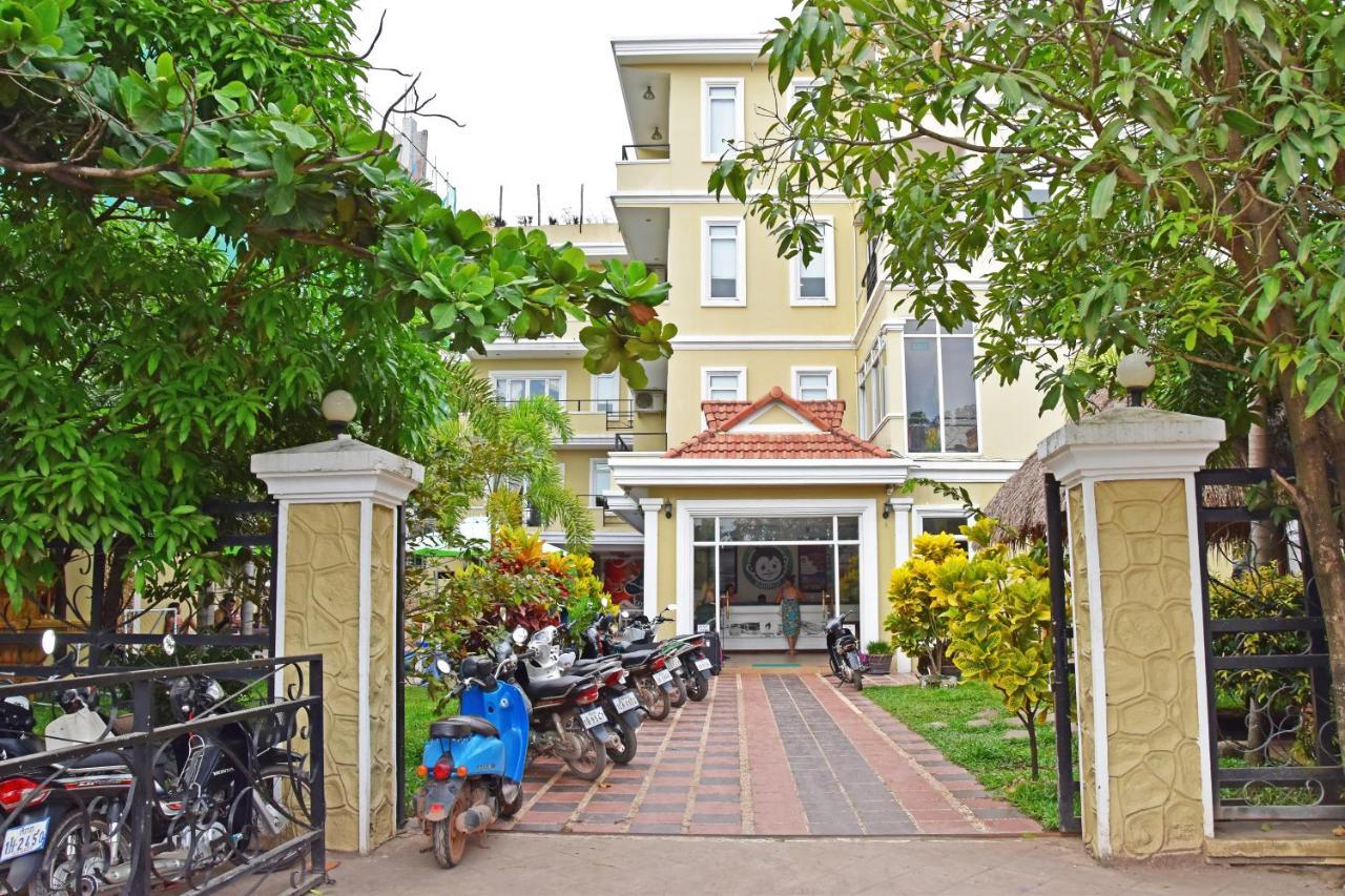 Mad Monkey Hostel Kampot (Adults Only) Экстерьер фото