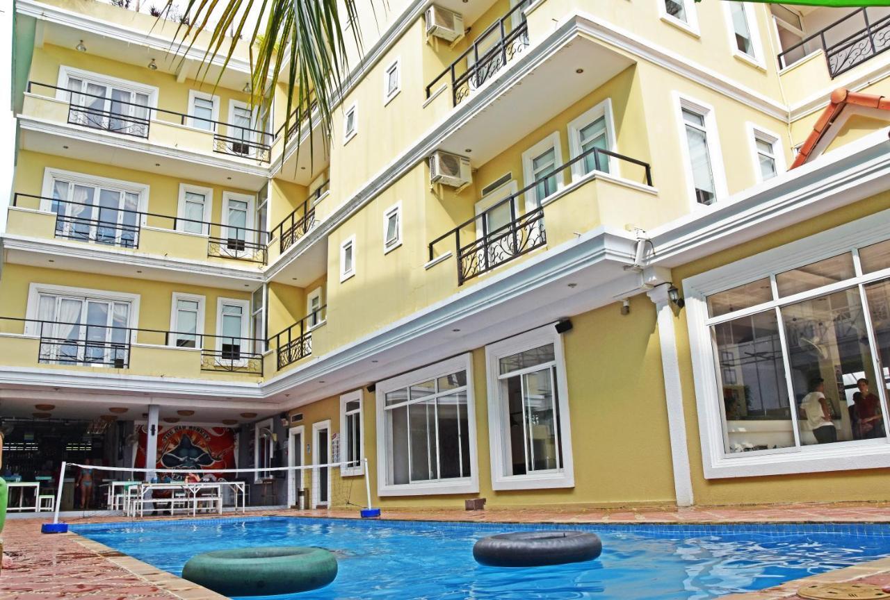 Mad Monkey Hostel Kampot (Adults Only) Экстерьер фото