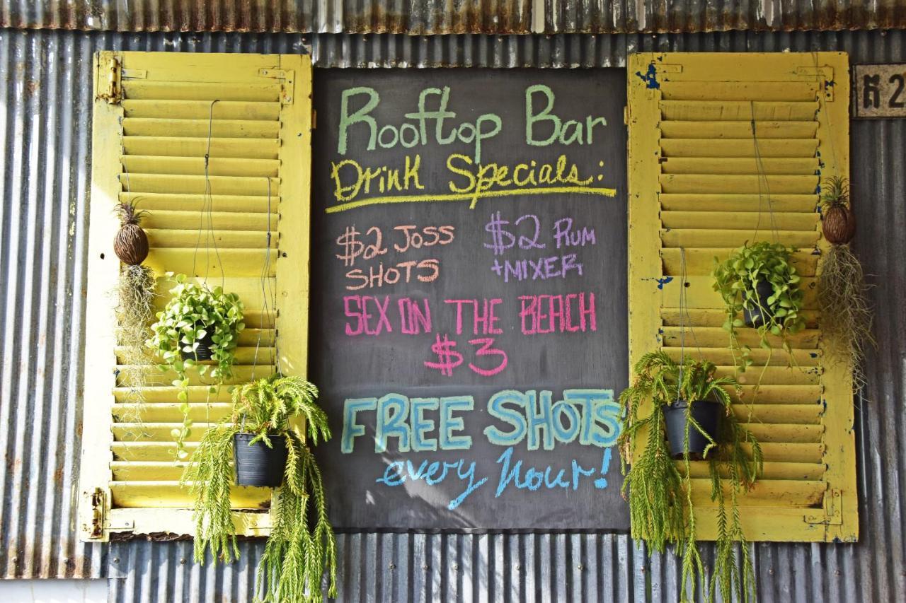 Mad Monkey Hostel Kampot (Adults Only) Экстерьер фото